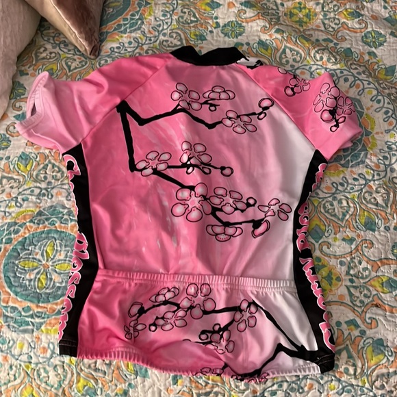 Cute biking jersey. Pink, black white with storage pouch on back. - Picture 3 of 3